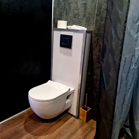 Bright Houseboat Hotel na wodzie Belgrad