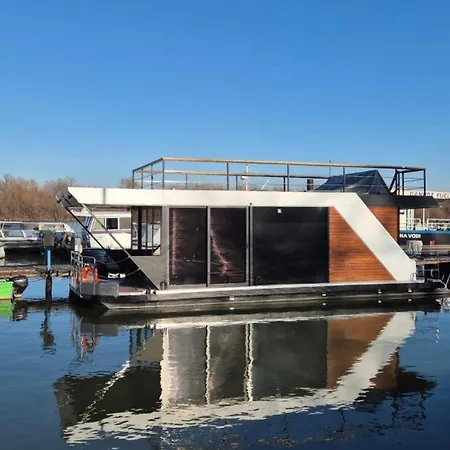 Hotel na wodzie Bright Houseboat Belgrad